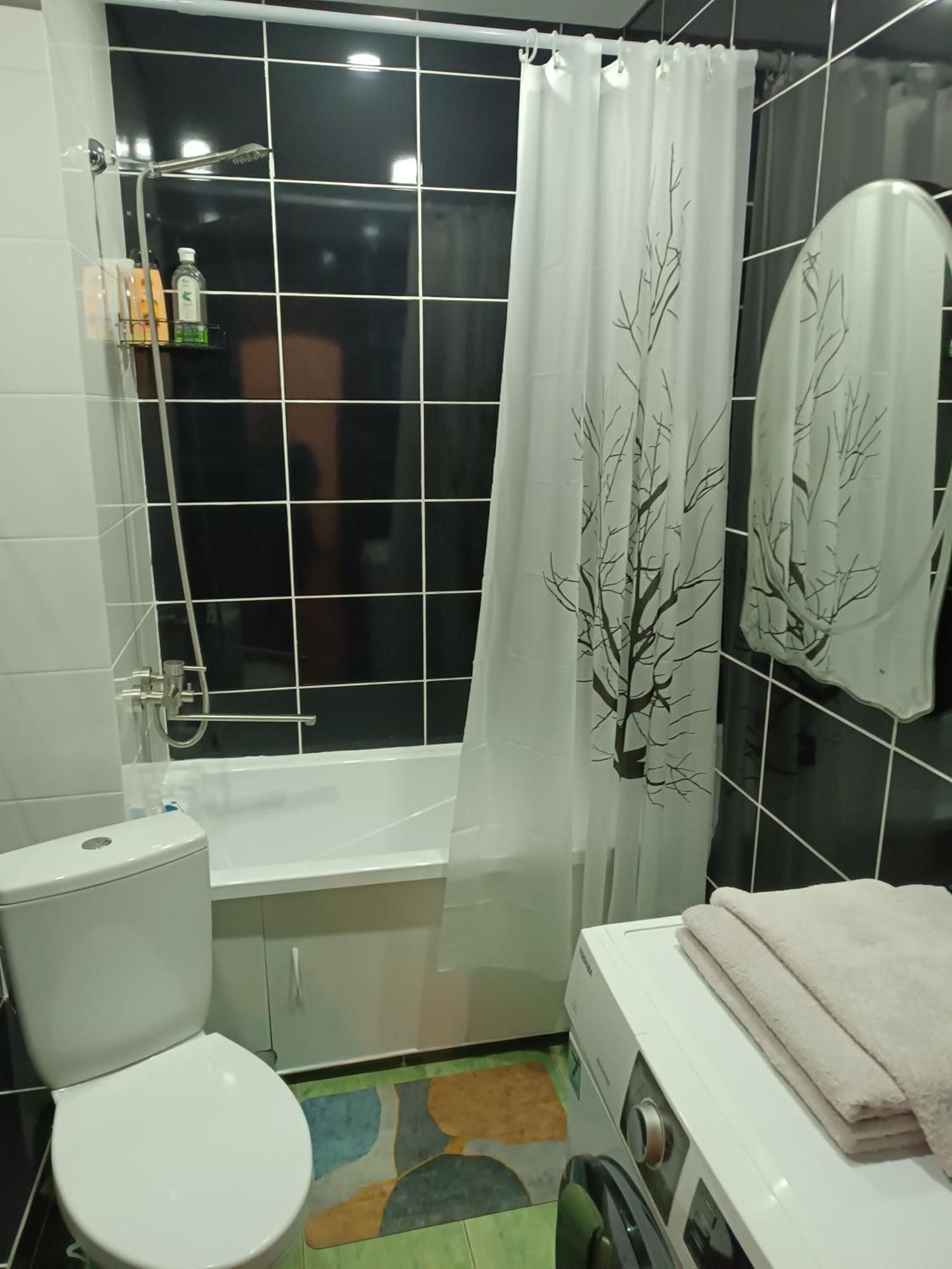 Две Уютные Квартиры В Центре Города Дзержинка - New Apartments Kryvy Rih Buitenkant foto